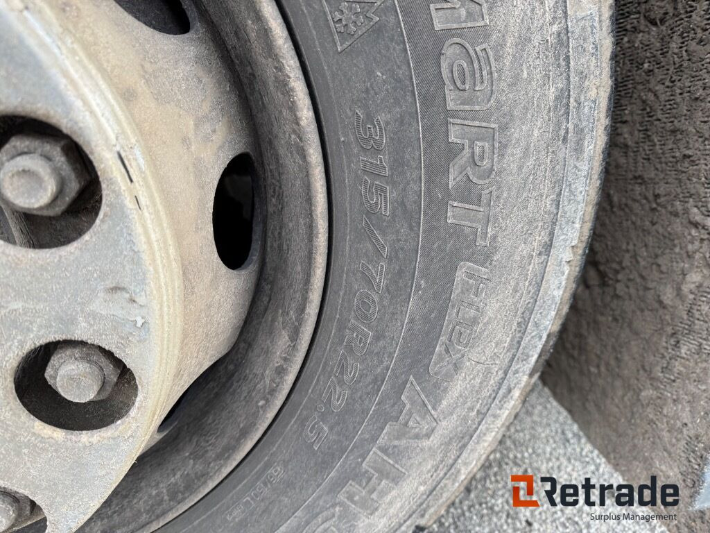 Skříňový nákladní auto VOLVO FM 330 4X2: obrázek 12