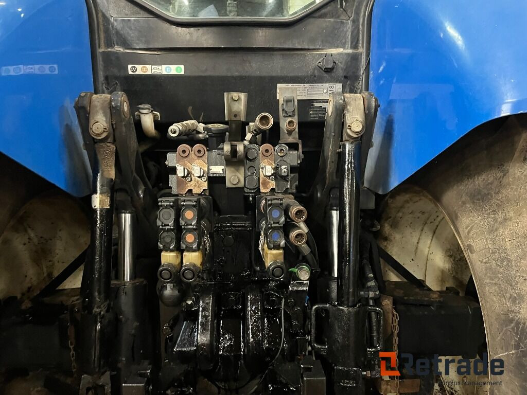 Zemědělská technika Traktor NEW HOLLAND T7050: obrázek 11 Zemědělská technika Traktor NEW HOLLAND T7050: obrázek 11