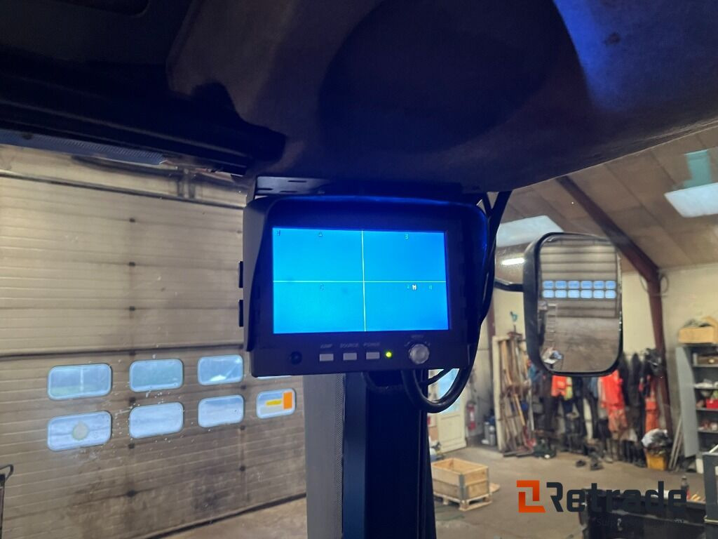 Zemědělská technika Traktor NEW HOLLAND T7050: obrázek 15 Zemědělská technika Traktor NEW HOLLAND T7050: obrázek 15