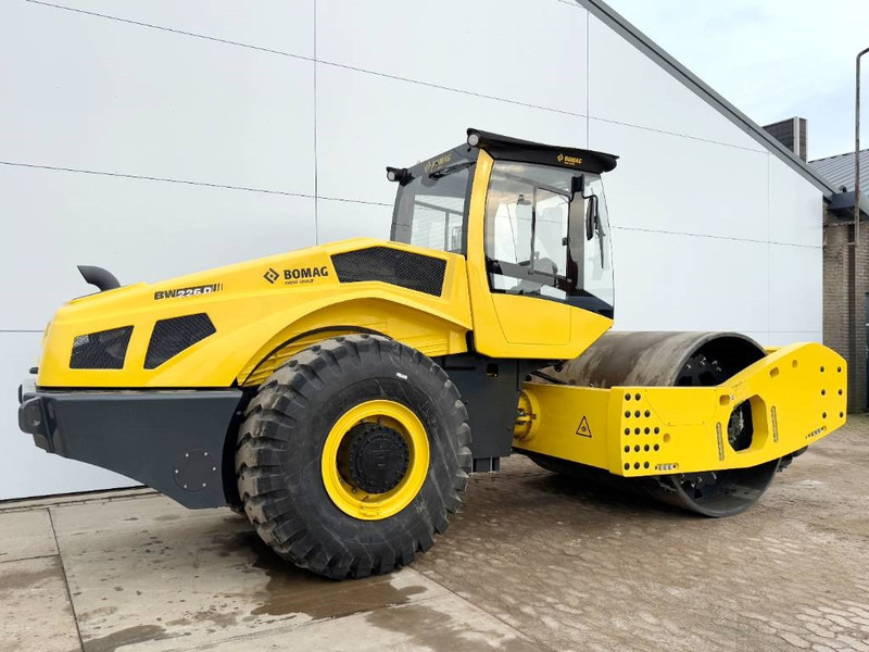 Bomag BW226D-5CL - NEW / Cummins engine - Válec: obrázek 5 Bomag BW226D-5CL - NEW / Cummins engine - Válec: obrázek 5
