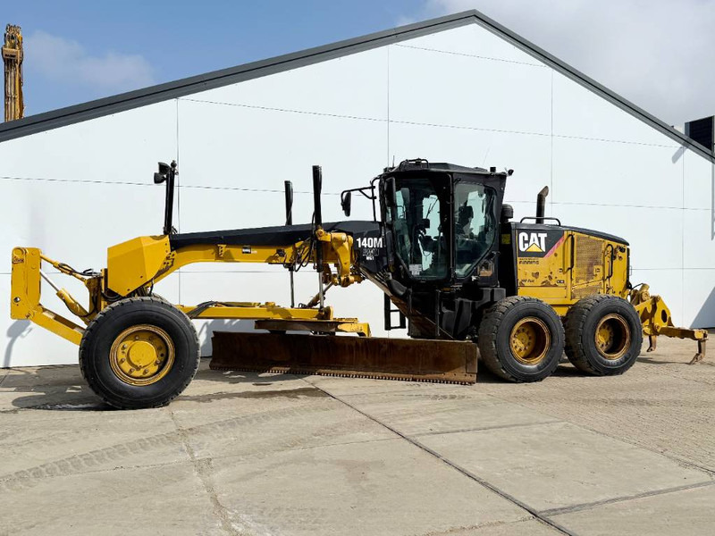 Cat 140M AWD 6x6 VHP Plus - Snowblade/ Ripper - Grejdr: obrázek 1 Cat 140M AWD 6x6 VHP Plus - Snowblade/ Ripper - Grejdr: obrázek 1