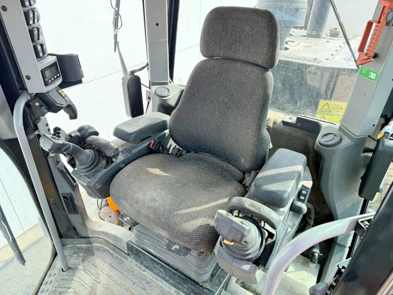 Cat 140M AWD 6x6 VHP Plus - Snowblade/ Ripper - Grejdr: obrázek 5 Cat 140M AWD 6x6 VHP Plus - Snowblade/ Ripper - Grejdr: obrázek 5