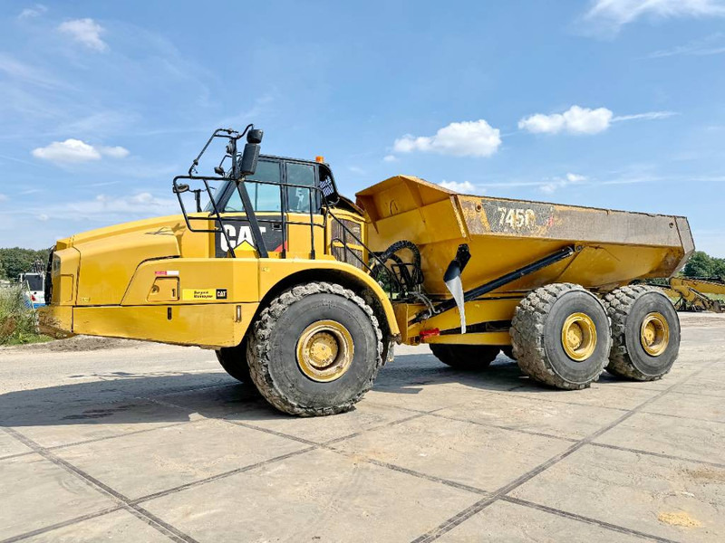 Cat 745C - Automatic Greasing / CE Certified - Kloubový sklápěč: obrázek 1 Cat 745C - Automatic Greasing / CE Certified - Kloubový sklápěč: obrázek 1