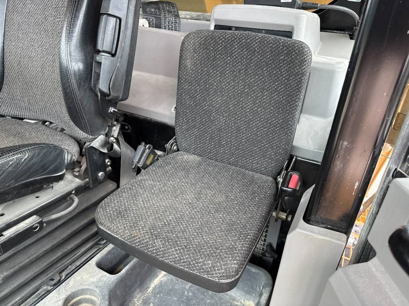 Pevný dempr Cat 777G - German Machine / TOP Condition!: obrázek 9 Pevný dempr Cat 777G - German Machine / TOP Condition!: obrázek 9