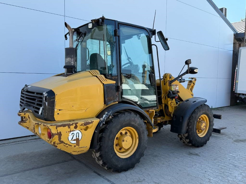 Cat 906H - Auto Greasing / Quick Coupler - Kolový nakladač: obrázek 5 Cat 906H - Auto Greasing / Quick Coupler - Kolový nakladač: obrázek 5