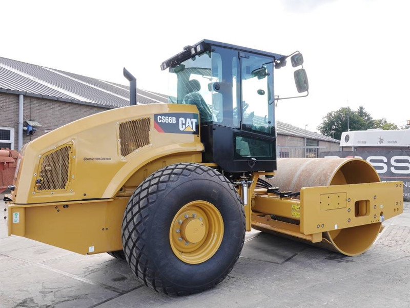 Cat CS66B - CE Certified / Low Hours - Válec: obrázek 5 Cat CS66B - CE Certified / Low Hours - Válec: obrázek 5