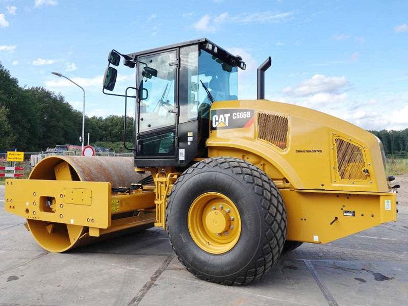 Cat CS66B - CE Certified / Low Hours - Válec: obrázek 3 Cat CS66B - CE Certified / Low Hours - Válec: obrázek 3