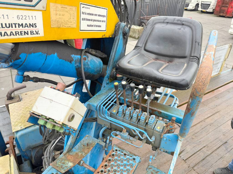 Auto s hydraulickou rukou Floor Flo-17-36S2 + Kennis Type 14.000 (7.75m / 4.1t): obrázek 6