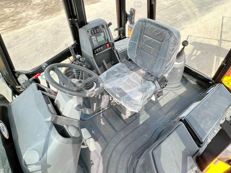 JCB 3DX / 3CX Plus 4WD - 4/1 Bucket / Hammer Lines - Rýpadlo-nakladač: obrázek 5 JCB 3DX / 3CX Plus 4WD - 4/1 Bucket / Hammer Lines - Rýpadlo-nakladač: obrázek 5