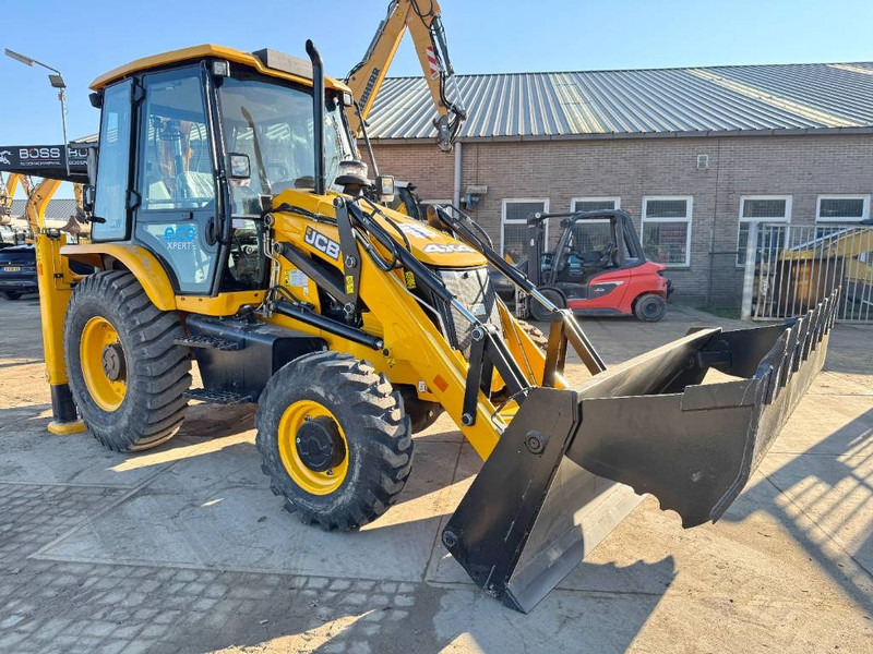 JCB 3DX / 3CX Plus 4WD - 4/1 Bucket + Hammer - Rýpadlo-nakladač: obrázek 4 JCB 3DX / 3CX Plus 4WD - 4/1 Bucket + Hammer - Rýpadlo-nakladač: obrázek 4