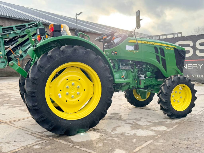 John Deere 3036EN 4WD - New / Unused / 2024 / 36hp - Traktor: obrázek 4 John Deere 3036EN 4WD - New / Unused / 2024 / 36hp - Traktor: obrázek 4