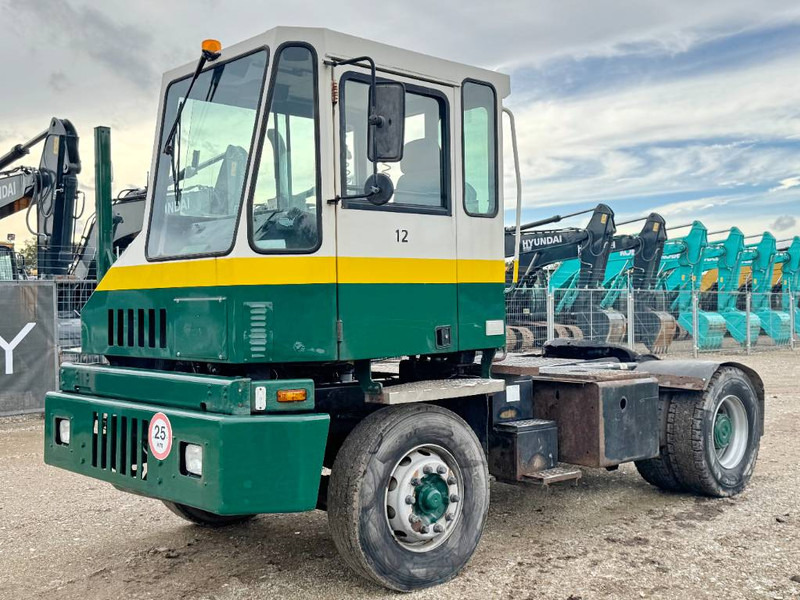 Kalmar PT122 - Top Condition / Cummins Engine - Terminálový traktor: obrázek 2 Kalmar PT122 - Top Condition / Cummins Engine - Terminálový traktor: obrázek 2