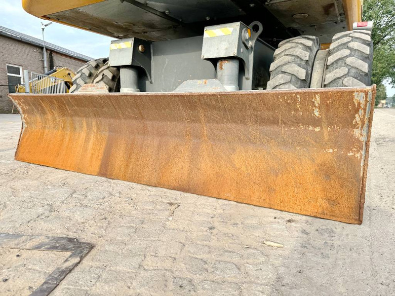 Kolesové rýpadlo Liebherr A920 EW Litronic - Likufix: obrázek 15