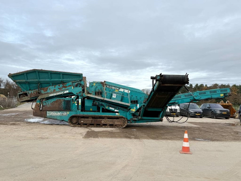 Powerscreen Warrior 1400 - Caterpillar Engine / 3 Conveyors - Třídič: obrázek 2 Powerscreen Warrior 1400 - Caterpillar Engine / 3 Conveyors - Třídič: obrázek 2