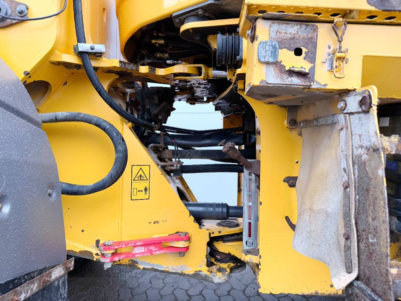 Kolový nakladač Volvo L120G - 3rd Function / Quick Coupler / Auto Lube: obrázek 17