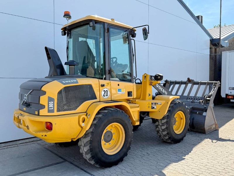 Volvo L30G - German Machine / 3rd Function - Kolový nakladač: obrázek 5 Volvo L30G - German Machine / 3rd Function - Kolový nakladač: obrázek 5
