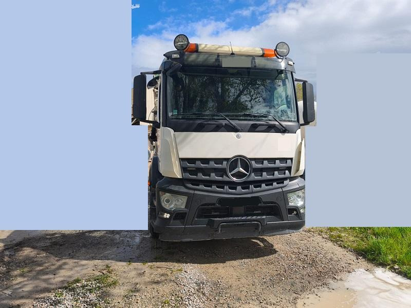 Mercedes Actros 3243 - Autoplošina: obrázek 1 Mercedes Actros 3243 - Autoplošina: obrázek 1