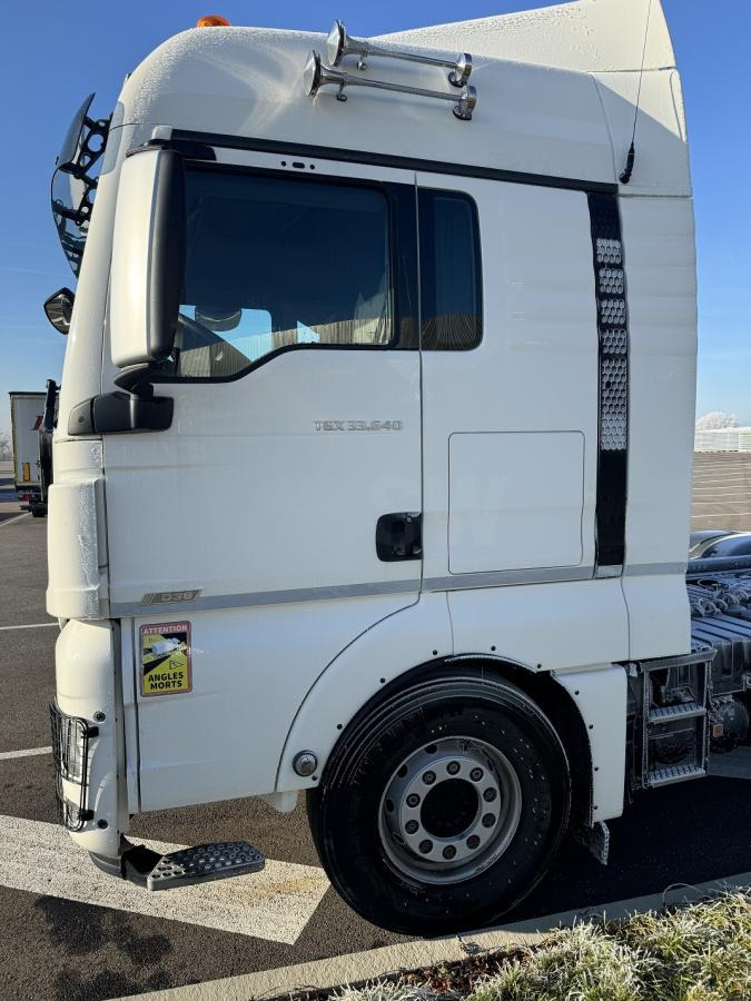 MAN TGX 33.640 - Tahač: obrázek 2 MAN TGX 33.640 - Tahač: obrázek 2