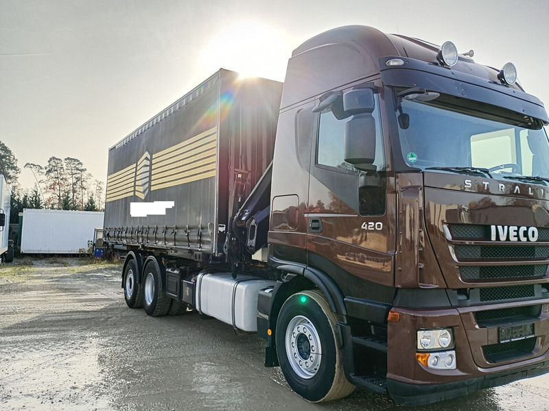 Iveco AS260S42Y/FS - Plachtový nákladní auto, Auto s hydraulickou rukou: obrázek 3 Iveco AS260S42Y/FS - Plachtový nákladní auto, Auto s hydraulickou rukou: obrázek 3