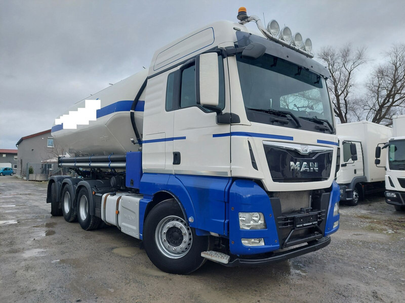MAN TGX 35.440 Silo Euro 6 8x4 Lift+Lenk Klima (5) - Nákladní auto: obrázek 3 MAN TGX 35.440 Silo Euro 6 8x4 Lift+Lenk Klima (5) - Nákladní auto: obrázek 3