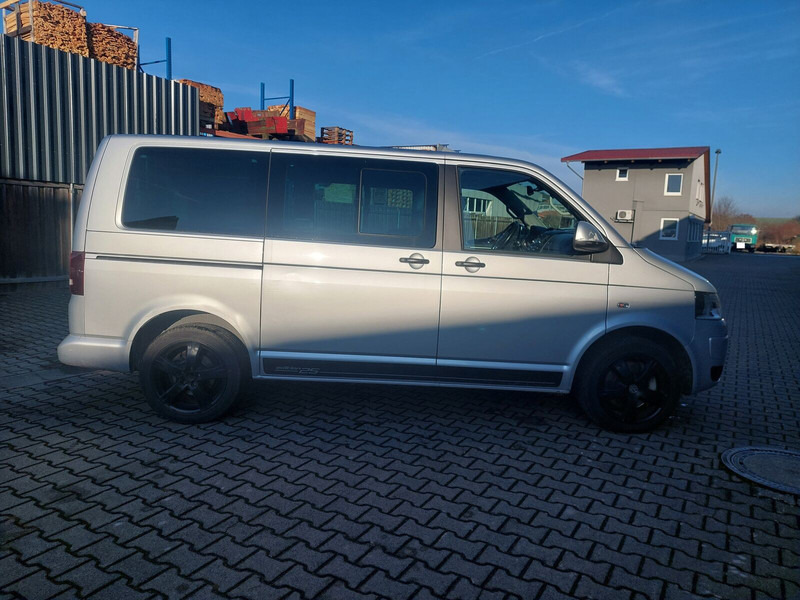 Volkswagen Transporter Multivan AHK Doppelklima Tisch Leder 7-Sitzer - Minibus, Mikrobus: obrázek 4 Volkswagen Transporter Multivan AHK Doppelklima Tisch Leder 7-Sitzer - Minibus, Mikrobus: obrázek 4