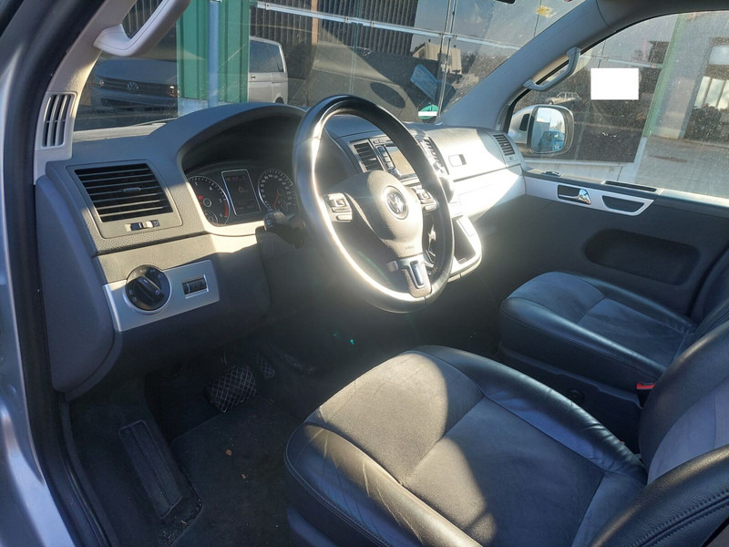 Minibus, Mikrobus Volkswagen Transporter Multivan AHK Doppelklima Tisch Leder 7-Sitzer: obrázek 12