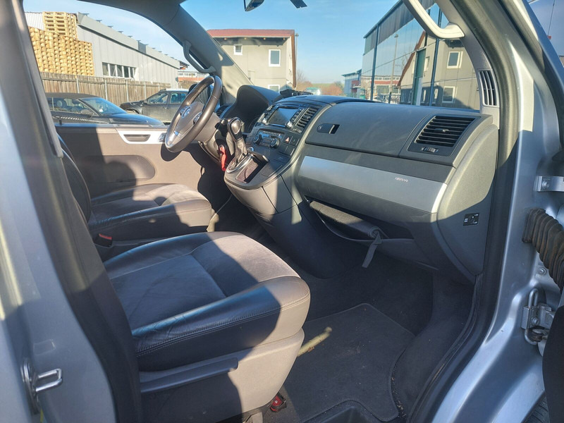 Minibus, Mikrobus Volkswagen Transporter Multivan AHK Doppelklima Tisch Leder 7-Sitzer: obrázek 16