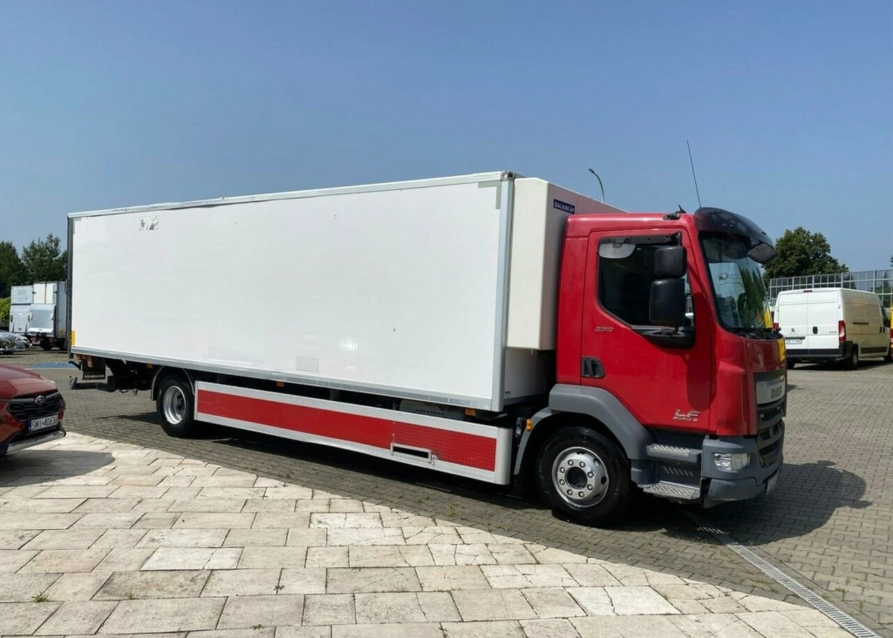 DAF LF 250 LF250I / 1 Owner / Hulsteins / Super Condition - Chladírenský nákladní automobil: obrázek 5 DAF LF 250 LF250I / 1 Owner / Hulsteins / Super Condition - Chladírenský nákladní automobil: obrázek 5