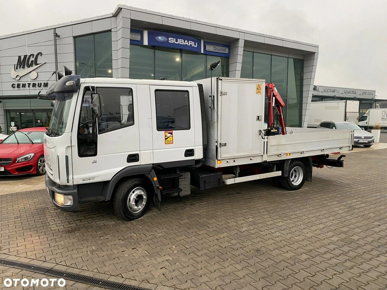 Iveco Eurocargo ML80E17 - Nákladní automobil valníkový/ Plošinový, Auto s hydraulickou rukou: obrázek 1 Iveco Eurocargo ML80E17 - Nákladní automobil valníkový/ Plošinový, Auto s hydraulickou rukou: obrázek 1