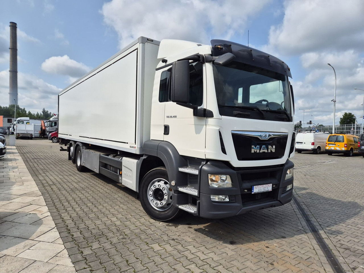 MAN TGS 26.400 - Skříňový nákladní auto: obrázek 4 MAN TGS 26.400 - Skříňový nákladní auto: obrázek 4