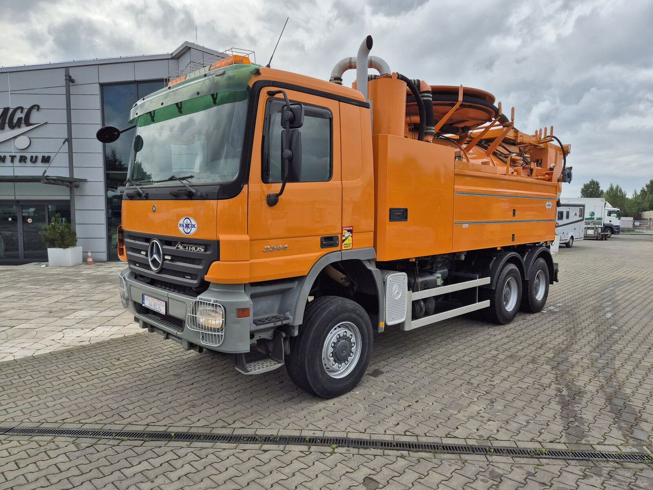 Mercedes-Benz Actros 3344 /6X6 / Wiedemann / Works Great / NO Rust / capt8m3+ - Čistič odpadových jam: obrázek 1 Mercedes-Benz Actros 3344 /6X6 / Wiedemann / Works Great / NO Rust / capt8m3+ - Čistič odpadových jam: obrázek 1