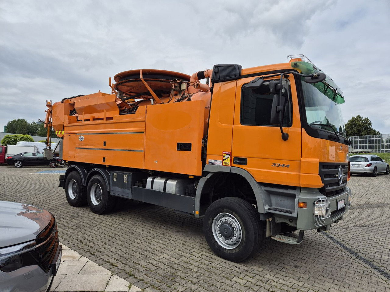 Mercedes-Benz Actros 3344 /6X6 / Wiedemann / Works Great / NO Rust / capt8m3+ - Čistič odpadových jam: obrázek 5 Mercedes-Benz Actros 3344 /6X6 / Wiedemann / Works Great / NO Rust / capt8m3+ - Čistič odpadových jam: obrázek 5