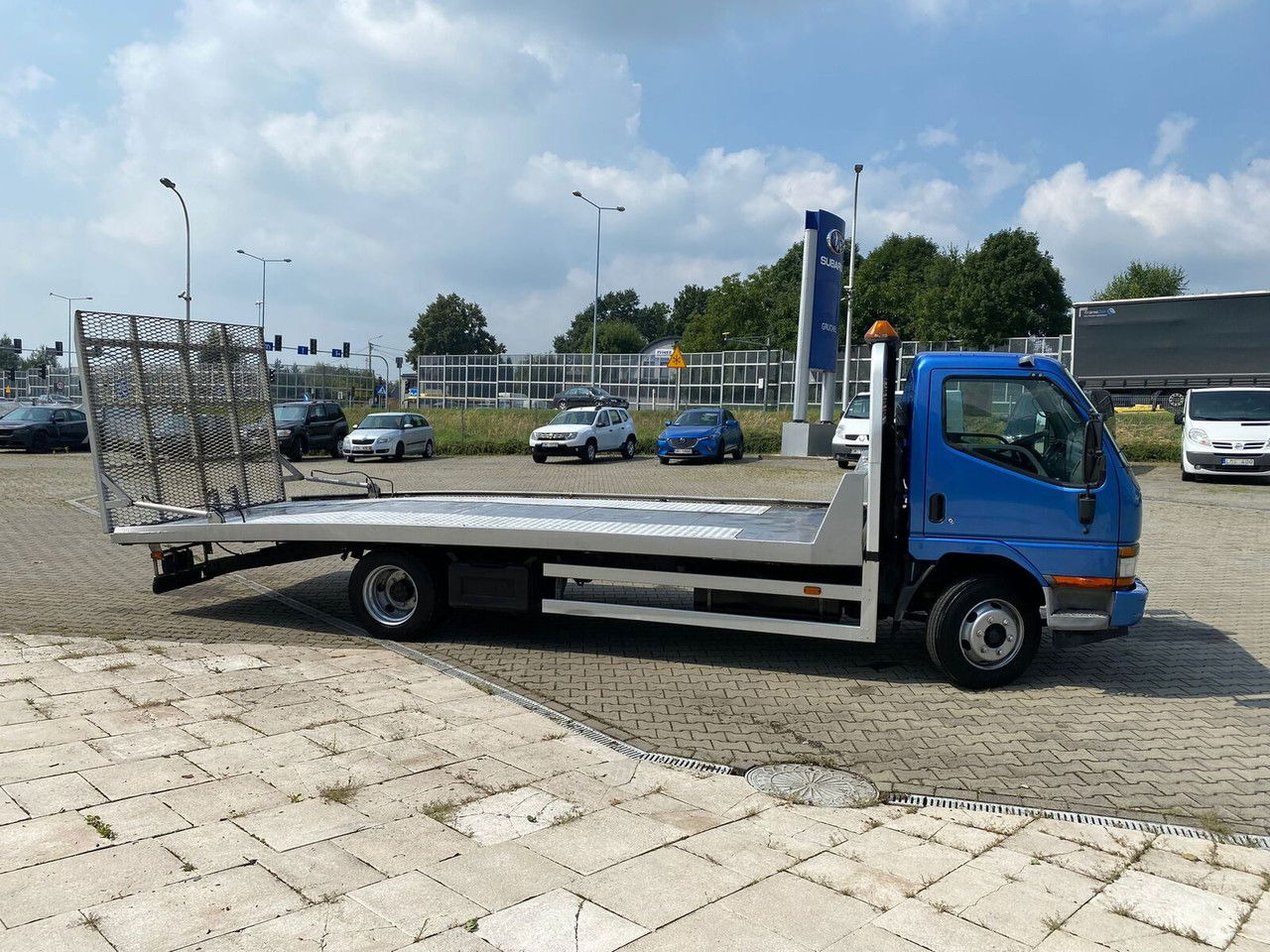 Mitsubishi Canter 3,0 D Mobile Platform / Hydraulic / Cars AND Machinery - Odtahovka: obrázek 5 Mitsubishi Canter 3,0 D Mobile Platform / Hydraulic / Cars AND Machinery - Odtahovka: obrázek 5