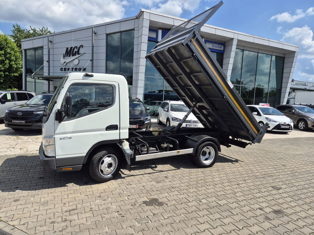 Mitsubishi Canter Fuso 3C13 / Kipper / Only 177TKM / Works Great - Sklápěč: obrázek 1 Mitsubishi Canter Fuso 3C13 / Kipper / Only 177TKM / Works Great - Sklápěč: obrázek 1