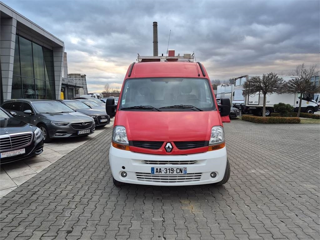 Renault Master 2.5 DCi / ONLY 25TKM!!! / LIKE NEW / WE HAV - Hasičský vůz: obrázek 4 Renault Master 2.5 DCi / ONLY 25TKM!!! / LIKE NEW / WE HAV - Hasičský vůz: obrázek 4