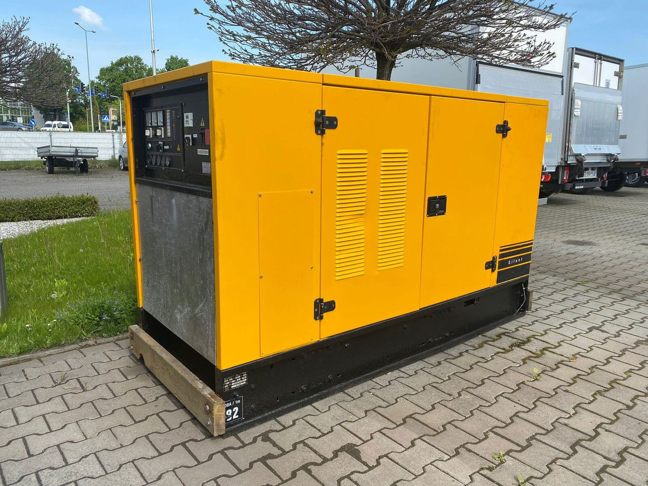 SDMO NS 60 W M, Silent generator 60kVA, 48KW NS 60 W M, Silent generator 60kVA, - Elektrický generátor: obrázek 2 SDMO NS 60 W M, Silent generator 60kVA, 48KW NS 60 W M, Silent generator 60kVA, - Elektrický generátor: obrázek 2