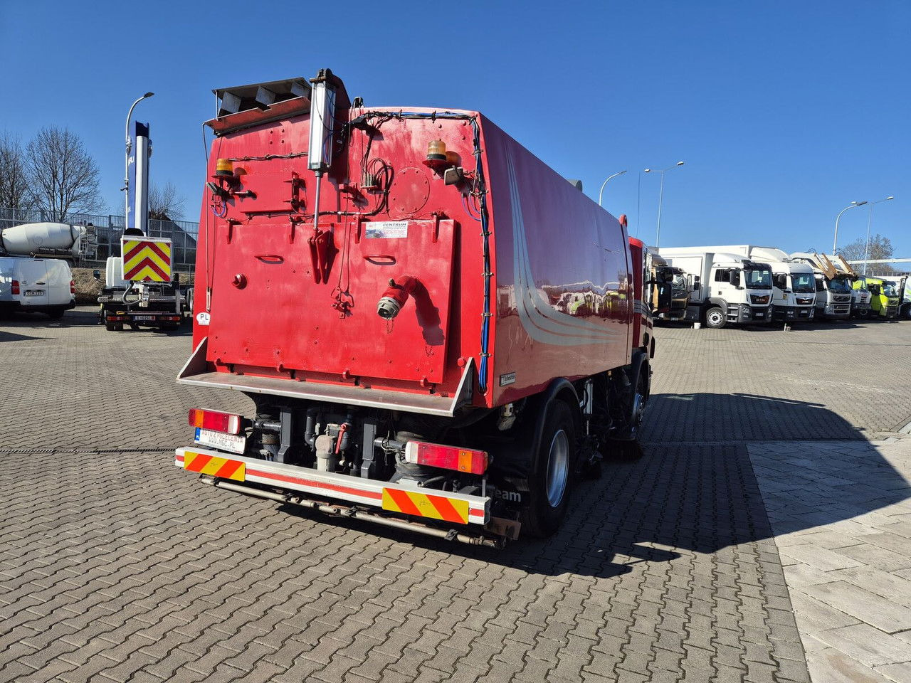 Zametací vůz Scania P230 4X2 / Sweeper / Johnston VX800 / Sprayer / LOW Mileage /: obrázek 8