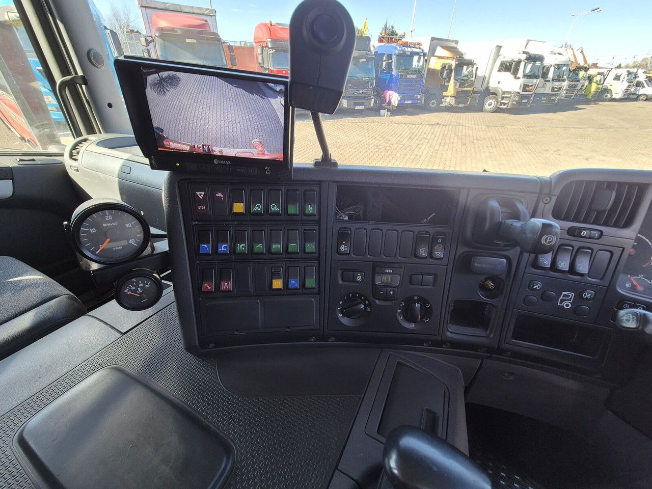Zametací vůz Scania P230 4X2 / Sweeper / Johnston VX800 / Sprayer / LOW Mileage /: obrázek 29