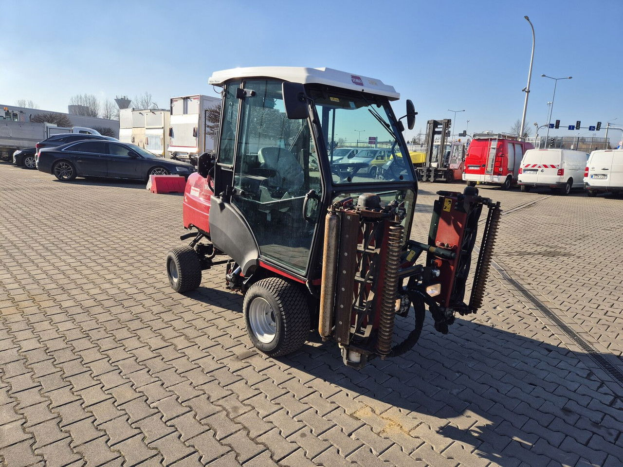 Toro CT2240 / 4WD / Like NEW / Only 1681MTH Toro CT2240 / 4WD / Like NEW / Only 1681MTH - Sekačka na trávu: obrázek 2 Toro CT2240 / 4WD / Like NEW / Only 1681MTH Toro CT2240 / 4WD / Like NEW / Only 1681MTH - Sekačka na trávu: obrázek 2