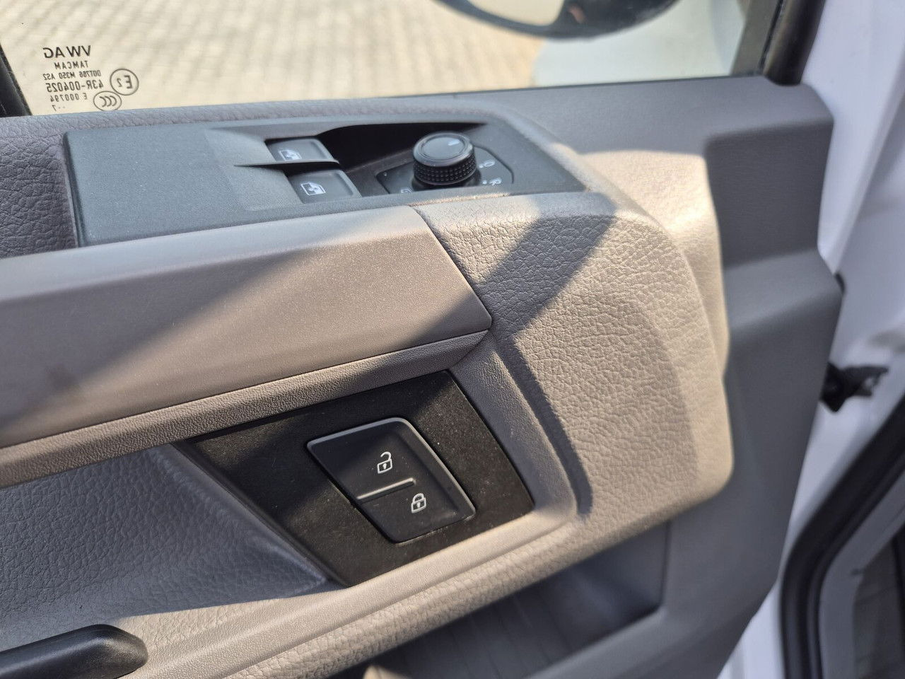 Dodávka skřín Volkswagen Crafter 2.0 TDI 177HP / High Container / Lift 750KG / Super Cond: obrázek 30