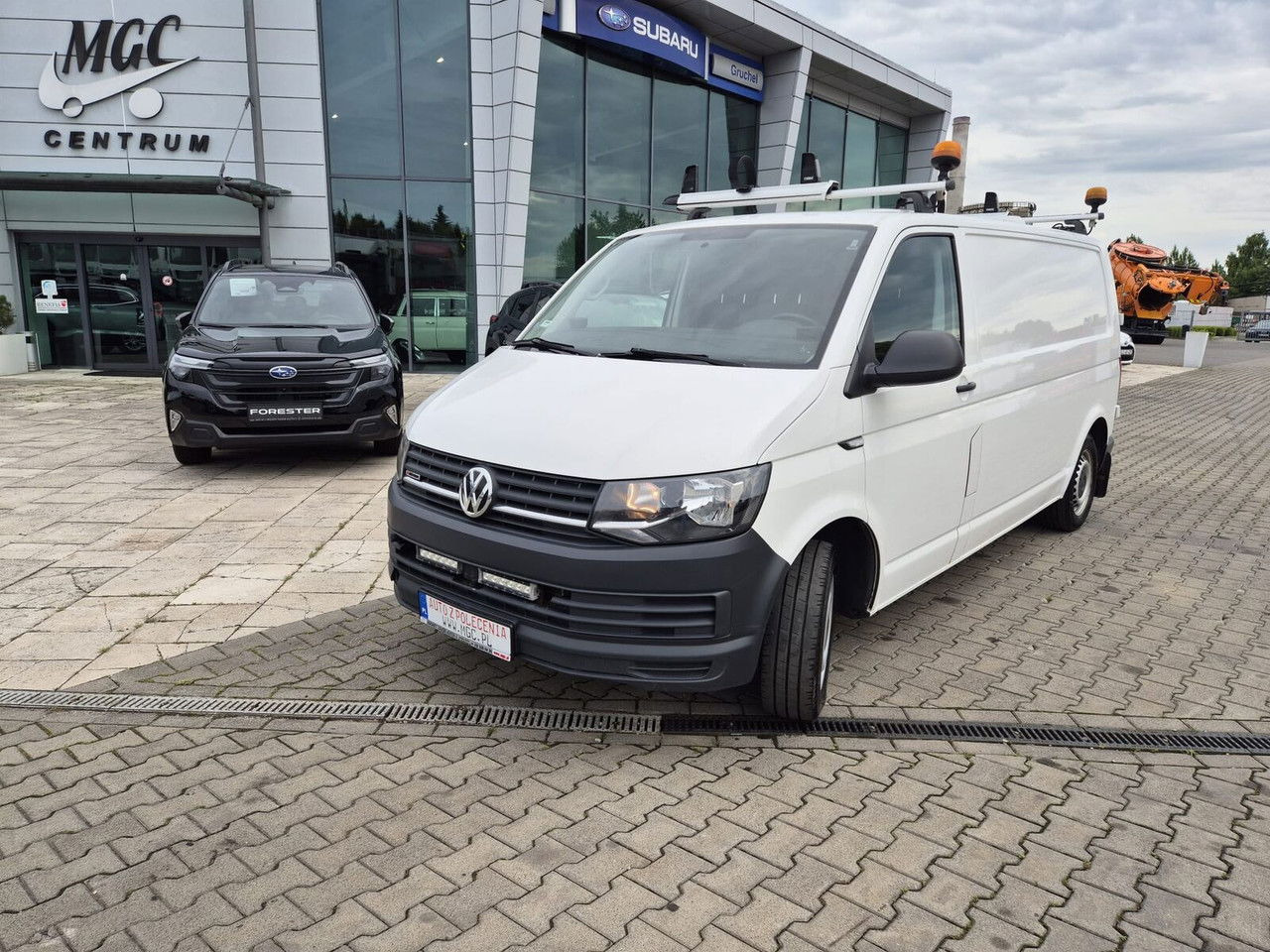 Volkswagen Transporter T6 4Motion / 1 Owner / Webasto / 4X4 / Works Great - Malá dodávka: obrázek 2 Volkswagen Transporter T6 4Motion / 1 Owner / Webasto / 4X4 / Works Great - Malá dodávka: obrázek 2