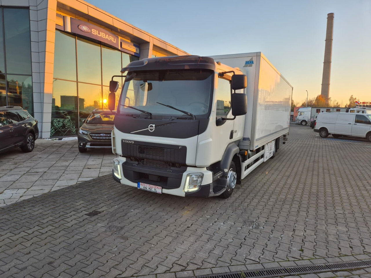 Volvo FL 240 - Chladírenský nákladní automobil: obrázek 2 Volvo FL 240 - Chladírenský nákladní automobil: obrázek 2