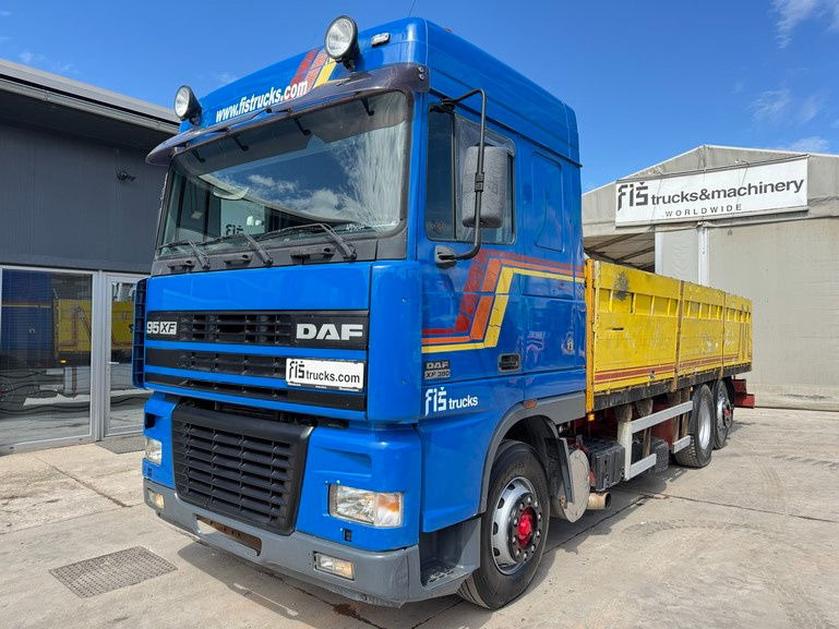 DAF XF 95.380 6X2 stake body - air condition - Nákladní automobil valníkový/ Plošinový: obrázek 1 DAF XF 95.380 6X2 stake body - air condition - Nákladní automobil valníkový/ Plošinový: obrázek 1