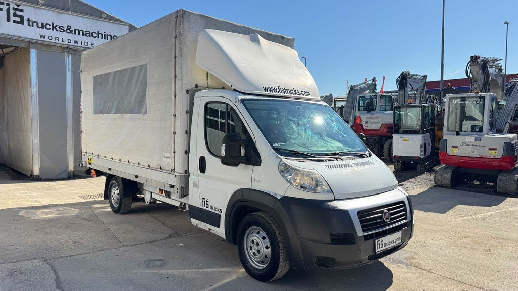 Fiat Ducato 2.3 JTD - 2014 - AIR Condition - Hydraulic Ramp - Plachtová dodávka: obrázek 3 Fiat Ducato 2.3 JTD - 2014 - AIR Condition - Hydraulic Ramp - Plachtová dodávka: obrázek 3