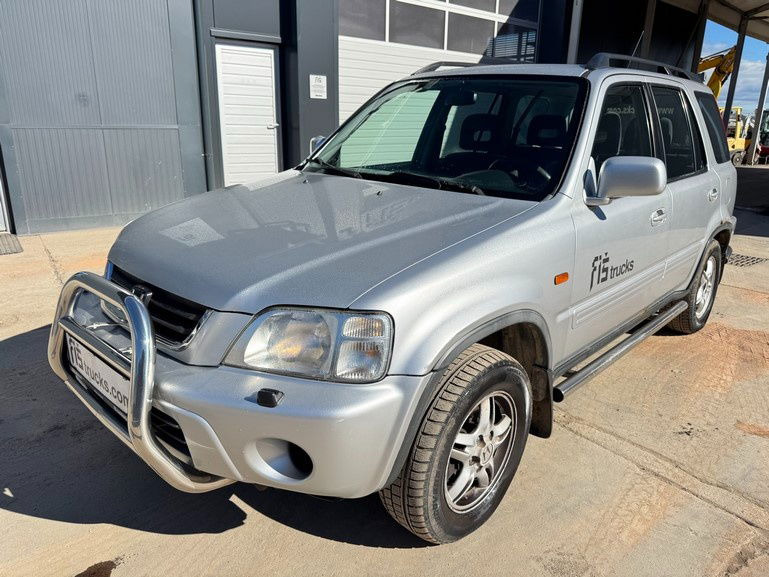 Honda CRV 2.0 - Petrol - AIR Condition - 5 Doors - SUV: obrázek 1 Honda CRV 2.0 - Petrol - AIR Condition - 5 Doors - SUV: obrázek 1