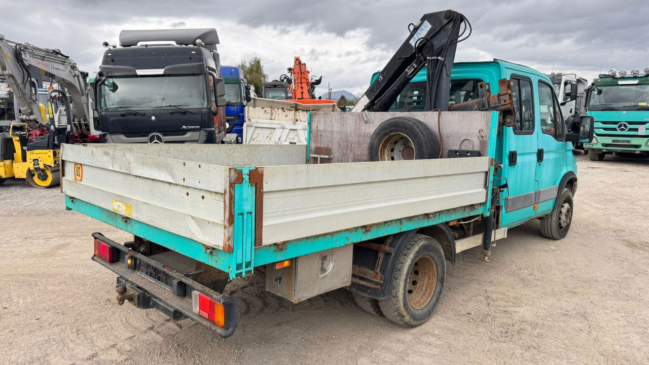 Iveco Daily 65 C15 stake body - Hiab 045-3 - 7.5M - Dodávka valník, Dodávka s dvojitou kabinou: obrázek 3 Iveco Daily 65 C15 stake body - Hiab 045-3 - 7.5M - Dodávka valník, Dodávka s dvojitou kabinou: obrázek 3