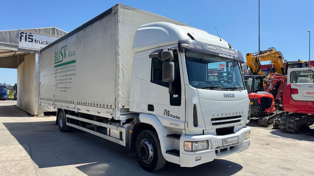 Iveco EuroCargo 160 E24 4X2 tarpaulin - air condition - Plachtový nákladní auto: obrázek 3 Iveco EuroCargo 160 E24 4X2 tarpaulin - air condition - Plachtový nákladní auto: obrázek 3
