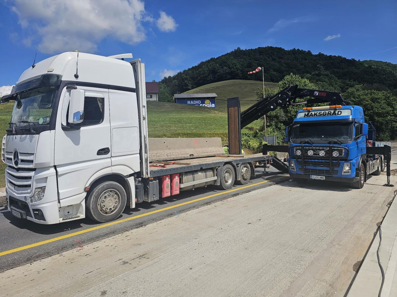 Mercedes-Benz Actros 2545 6x2 transporter - steering axle - 7.8M - Přepravník automobilů: obrázek 3 Mercedes-Benz Actros 2545 6x2 transporter - steering axle - 7.8M - Přepravník automobilů: obrázek 3