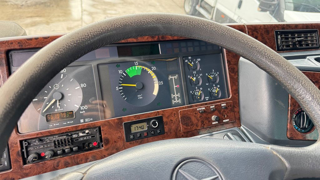 Sklápěč Mercedes-Benz Actros 2640 K 6x4 meiller tipper - motor brake: obrázek 25