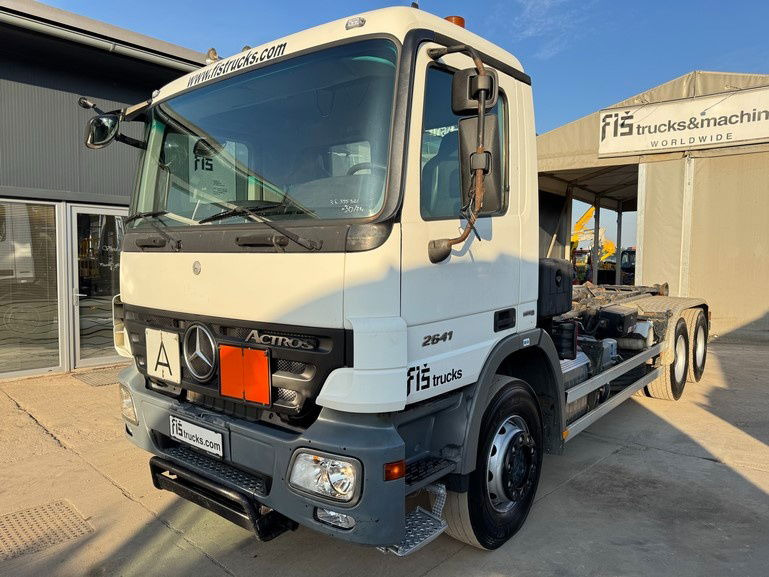 Mercedes-Benz Actros 2641 6x4 hiab abroll tipper - spring complete - Kontejnérový podvozek/ Výměnná nástavba: obrázek 1 Mercedes-Benz Actros 2641 6x4 hiab abroll tipper - spring complete - Kontejnérový podvozek/ Výměnná nástavba: obrázek 1